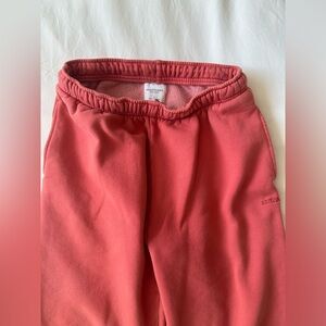 Aritzia Sweatfleece Cozy Fleece Mega Sweatpant. Size Small